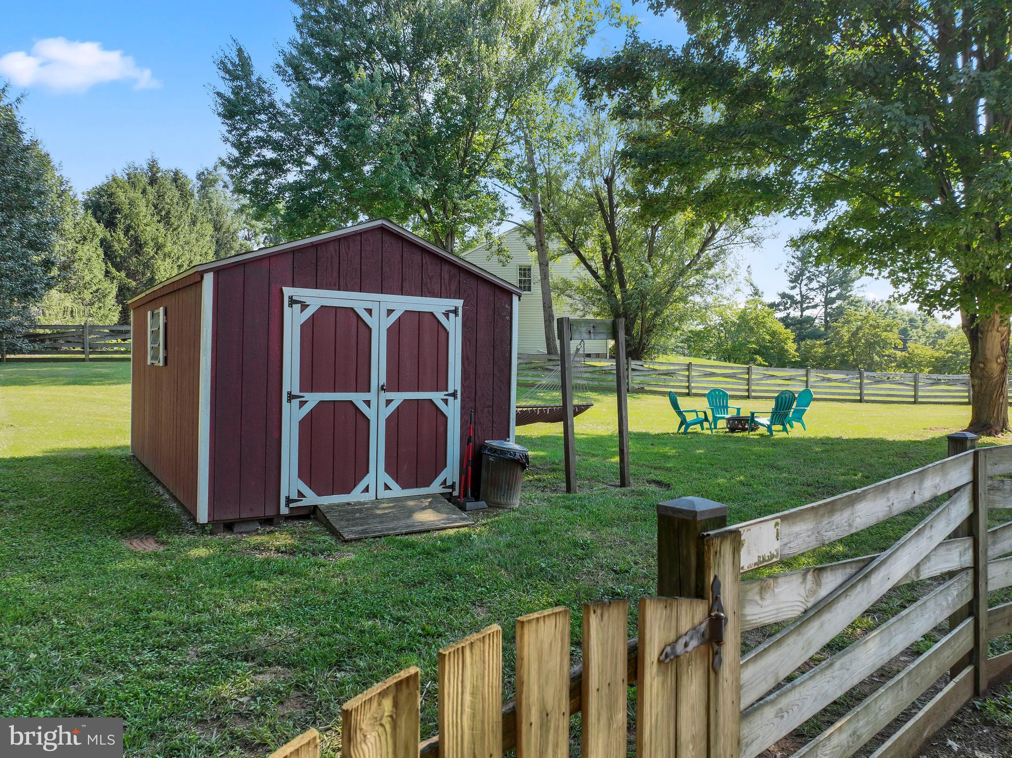 STEEPLE CHASE - Residential