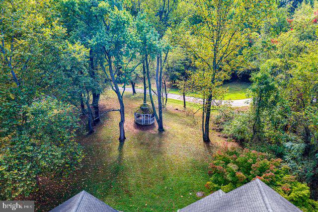 16 GRACE RIDGE COURT