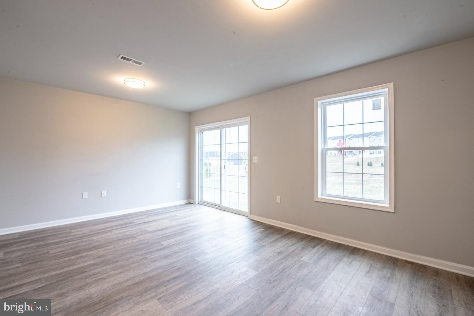 HUDSON RIDGE - Residential