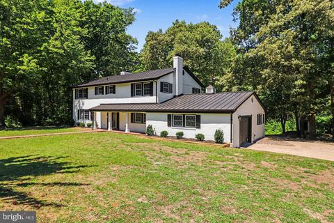 Homes For Sale - 9825 Valley Po Road<br/> SPOTSYLVANIA, VA 22551