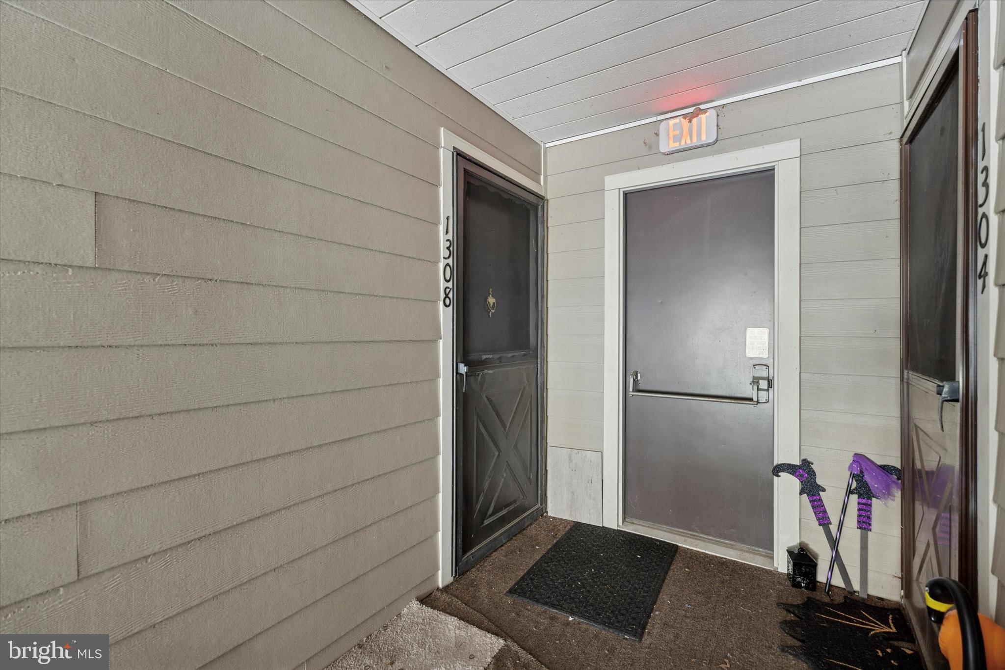 1308 MORRIS COURT