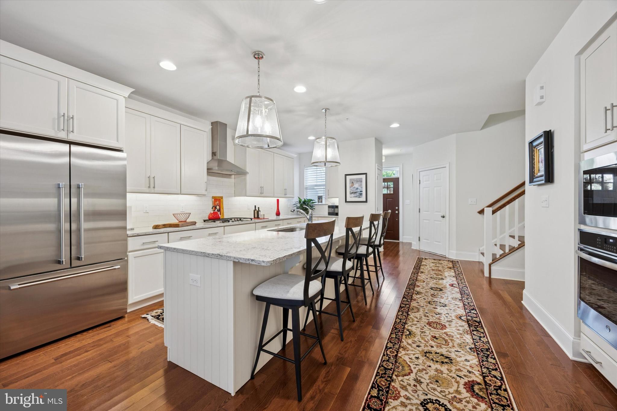 1047 JAMES WALTER WAY