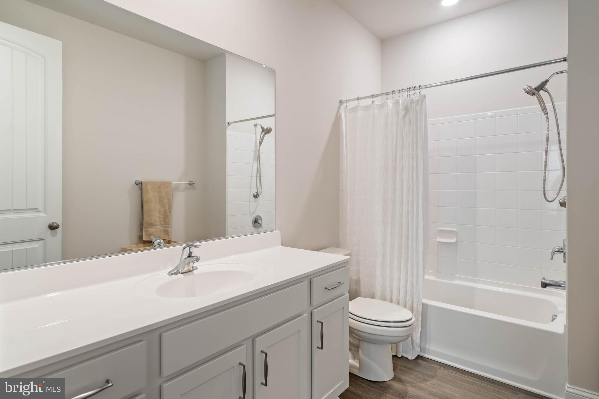 HEADWATER COVE - Residential