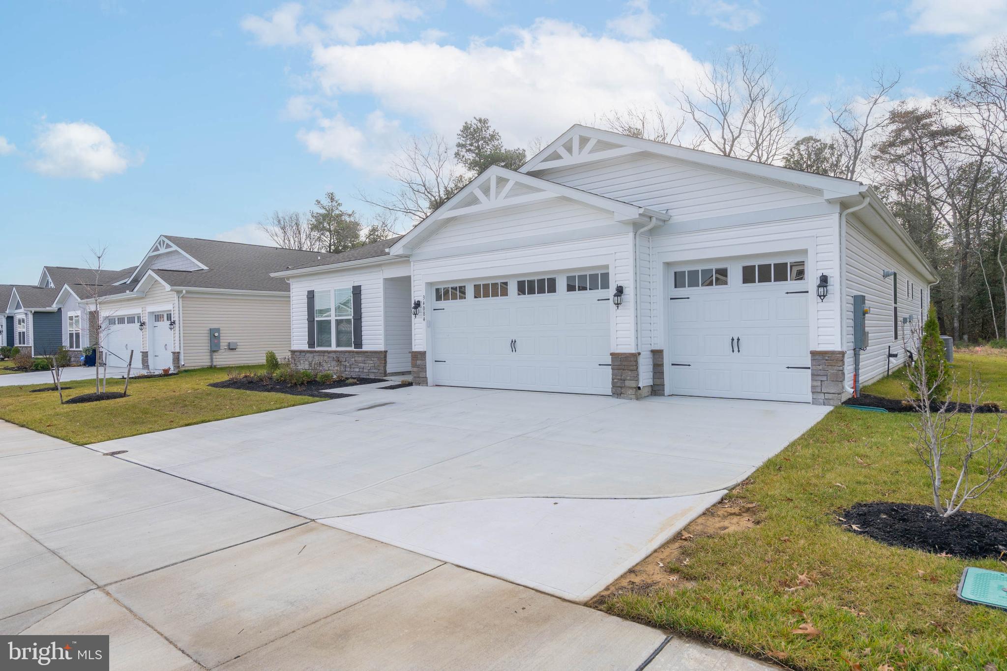 34084 SKYFLOWER LOOP