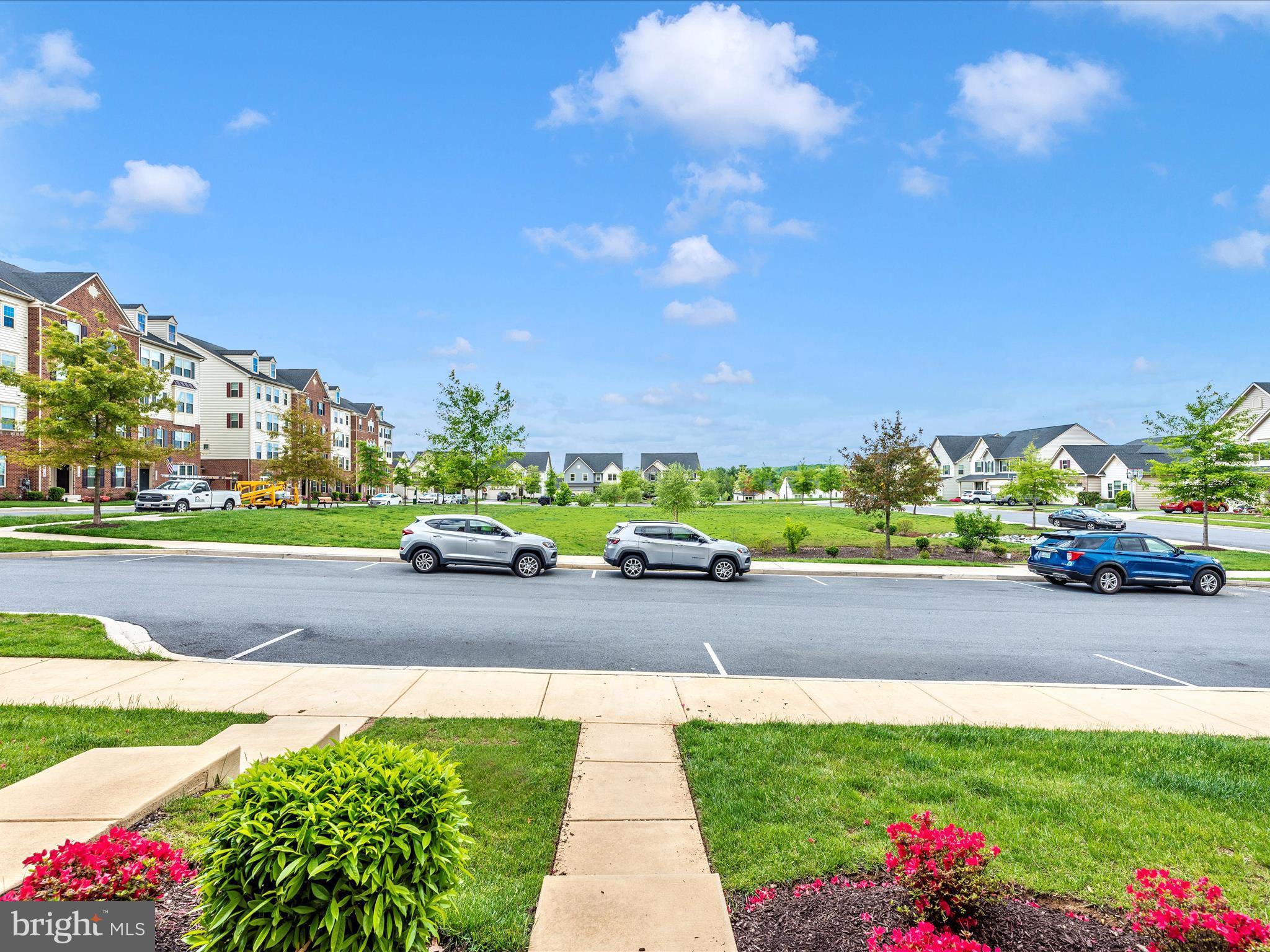 OAKDALE VILLAGE - Residential