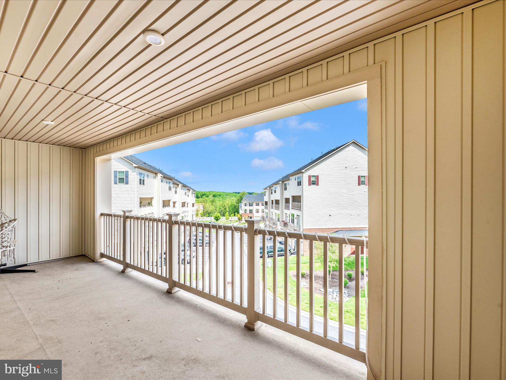 OAKDALE VILLAGE - Residential