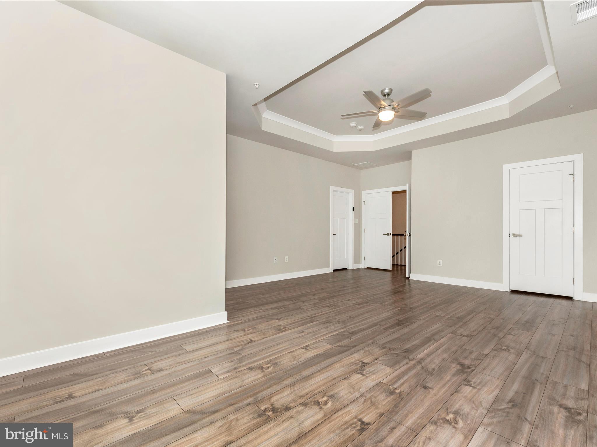 OAKDALE VILLAGE - Residential