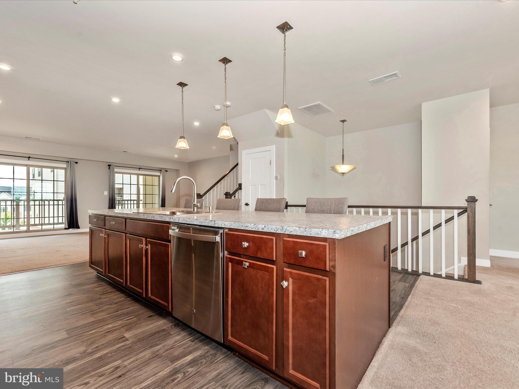 OAKDALE VILLAGE - Residential