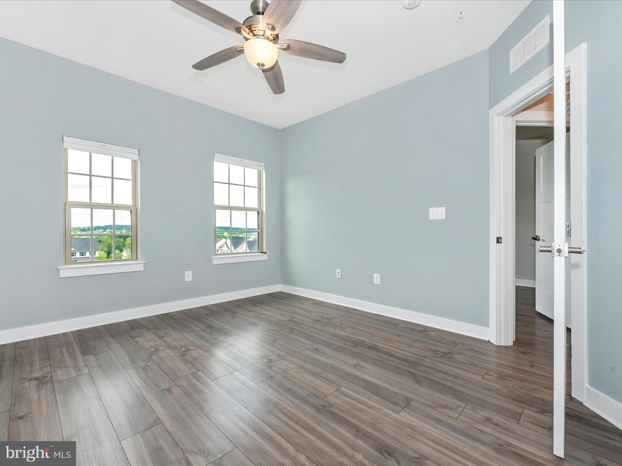 OAKDALE VILLAGE - Residential