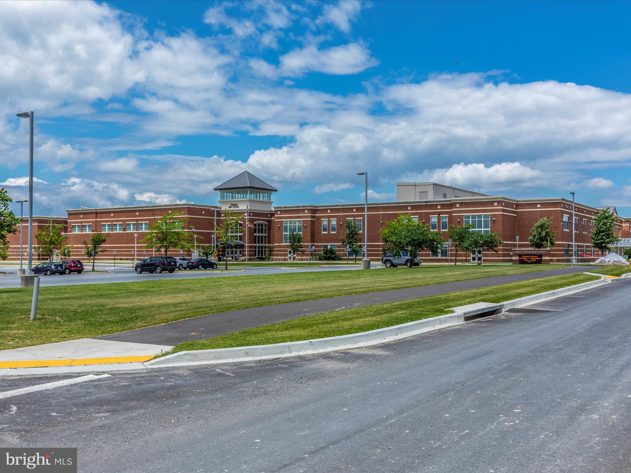 OAKDALE VILLAGE - Residential