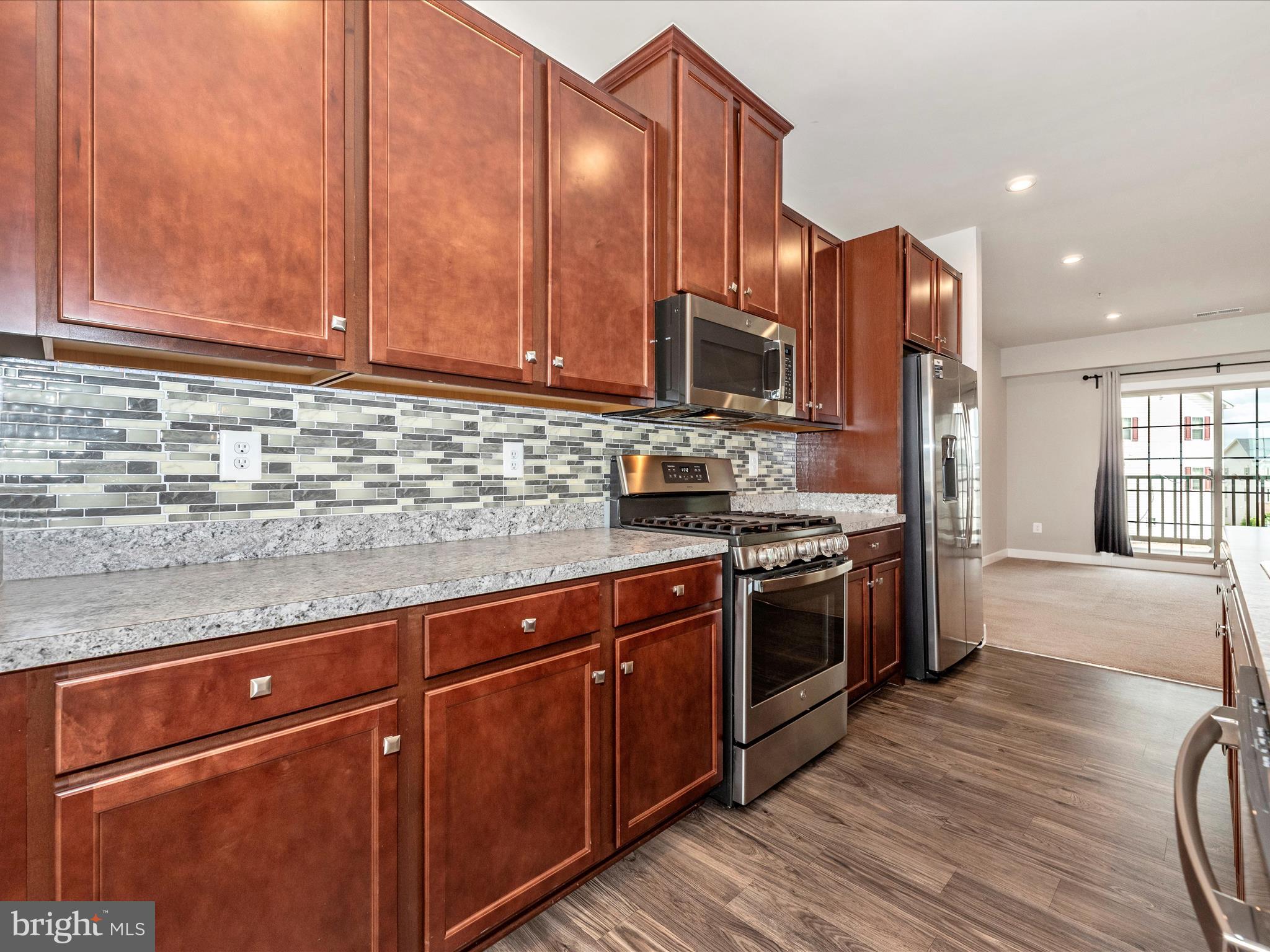 OAKDALE VILLAGE - Residential