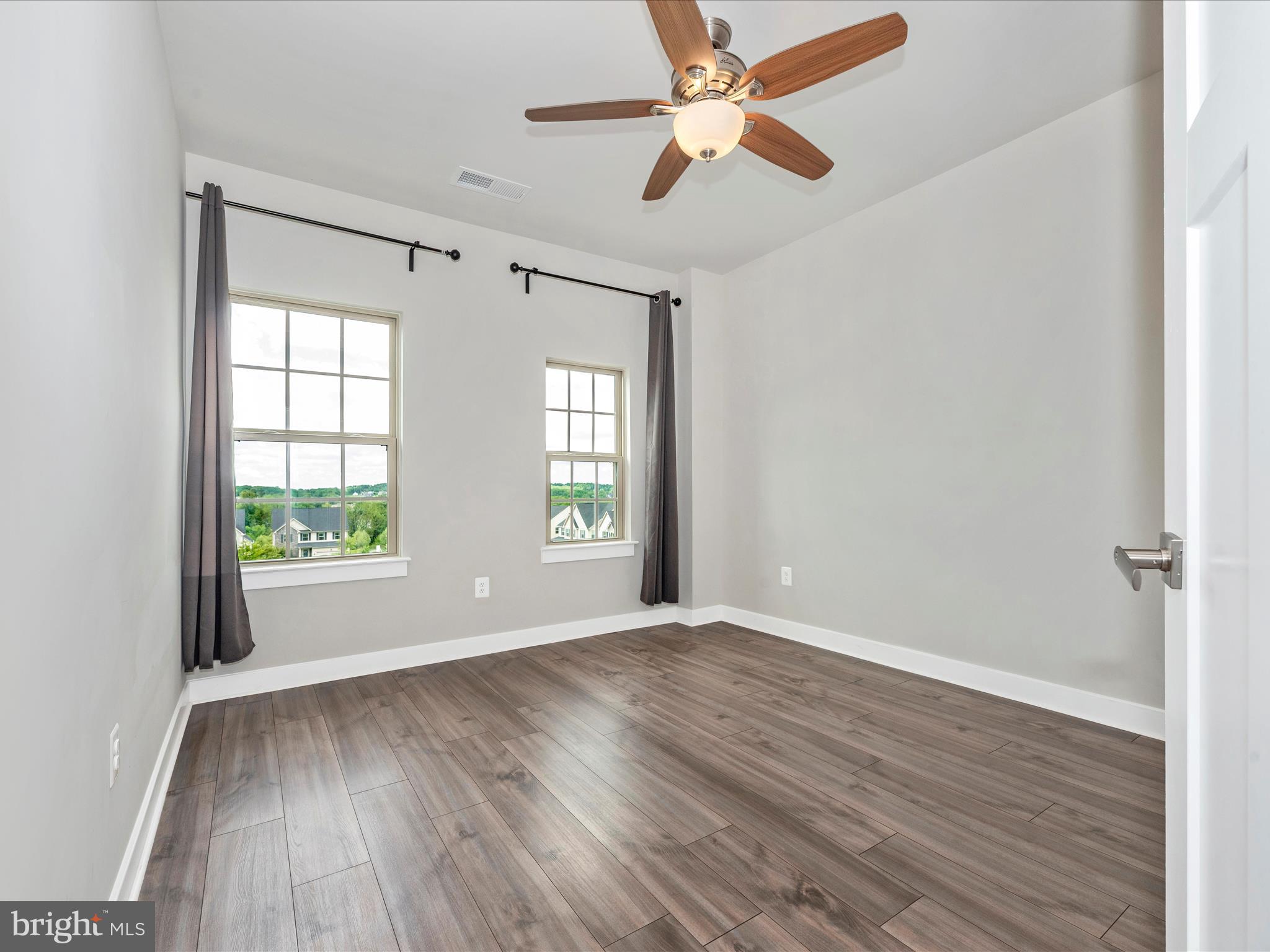 OAKDALE VILLAGE - Residential