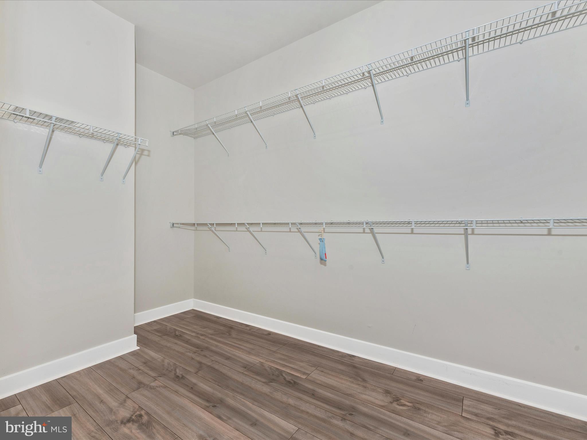 OAKDALE VILLAGE - Residential