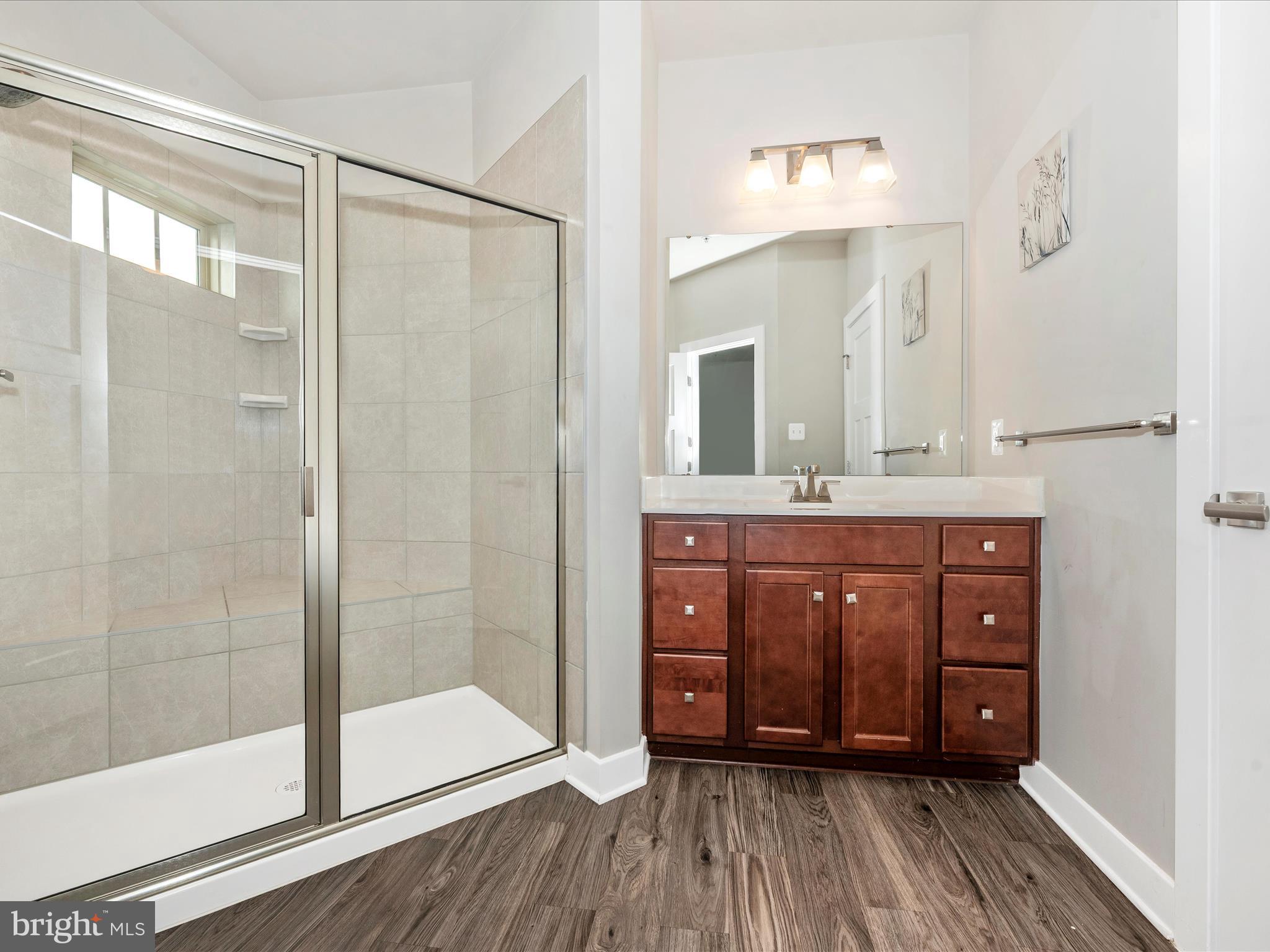 OAKDALE VILLAGE - Residential