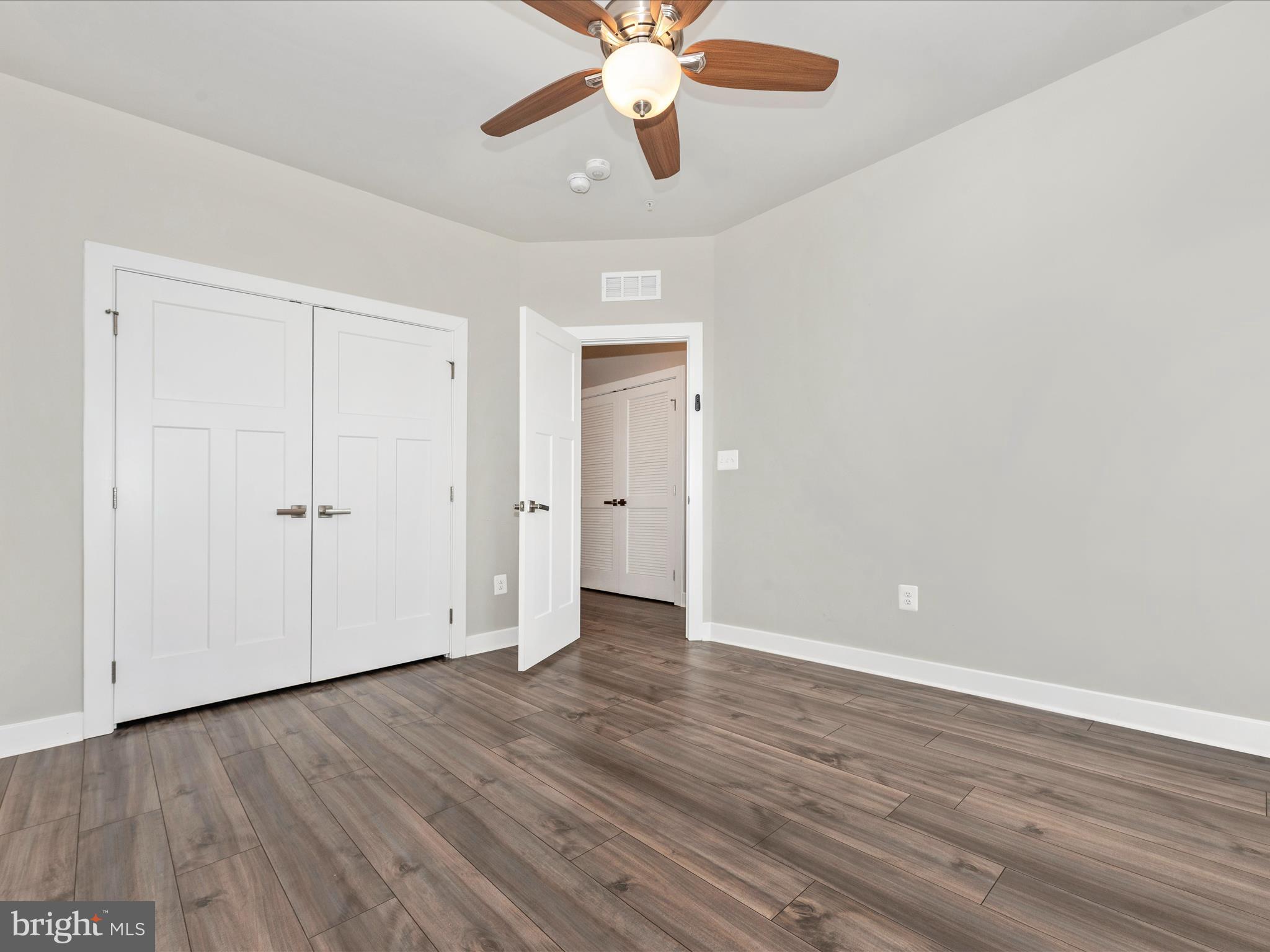 OAKDALE VILLAGE - Residential