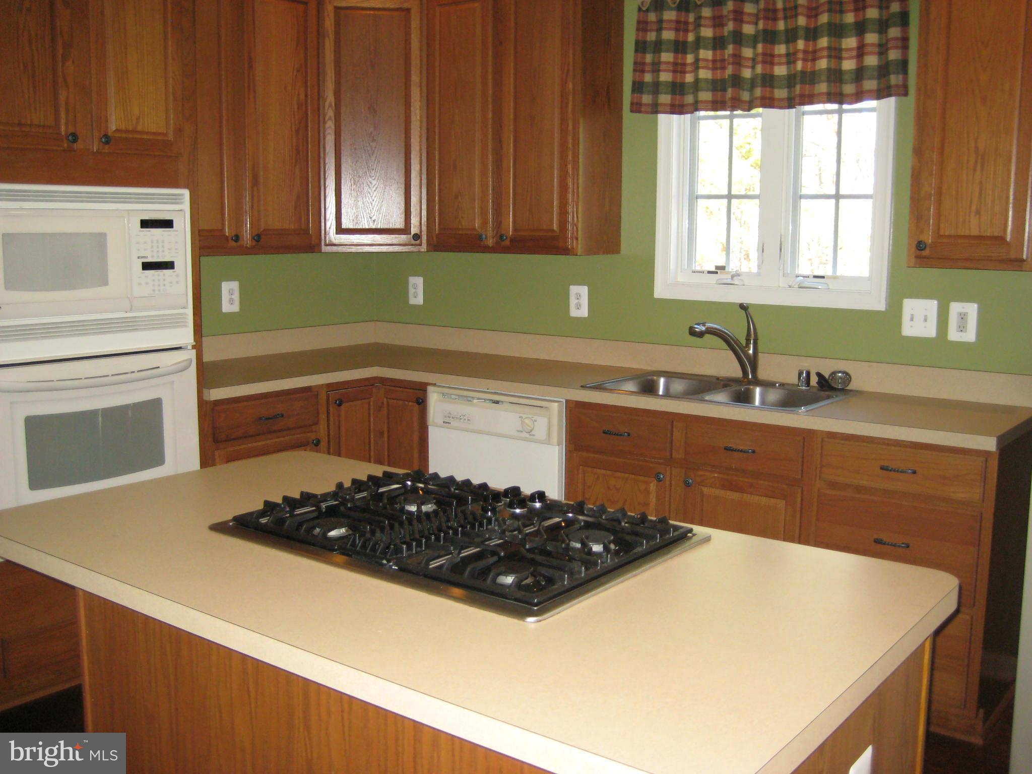 BROOKFIELD (SALEM FIELDS) - Residential