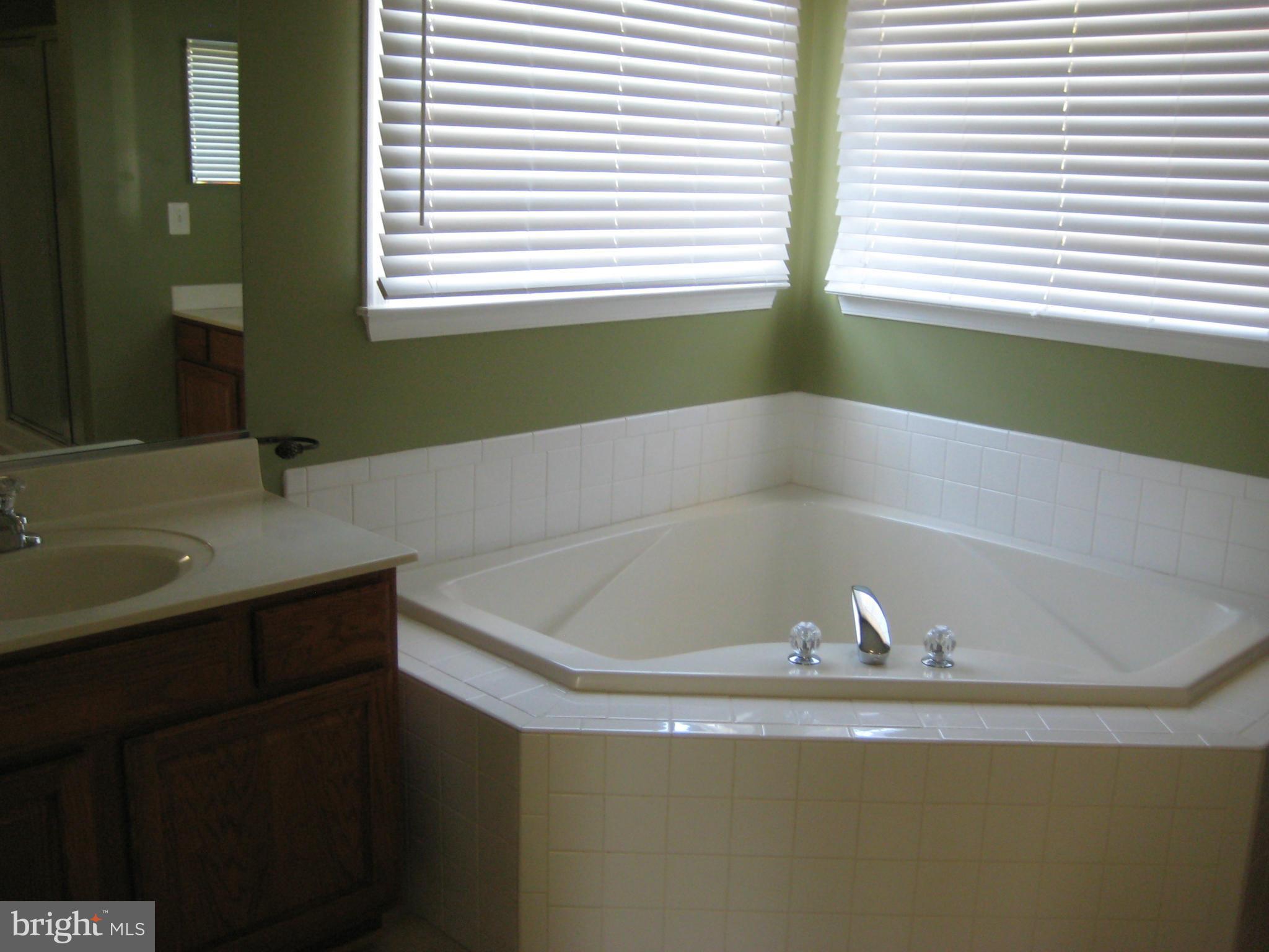 BROOKFIELD (SALEM FIELDS) - Residential