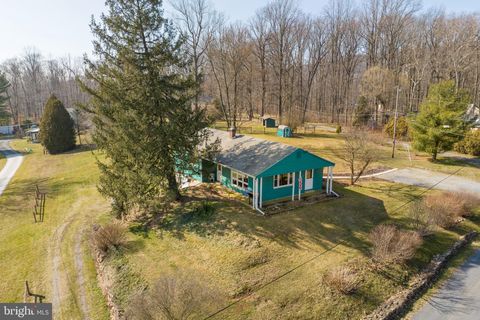 Photo of 1140 SEGLOCK RD, LITITZ, PA 17543 (MLS # PALA2031148)