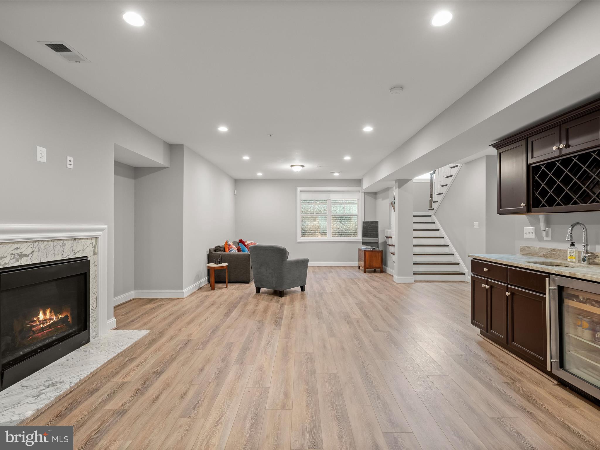 WOODHAVEN - Residential