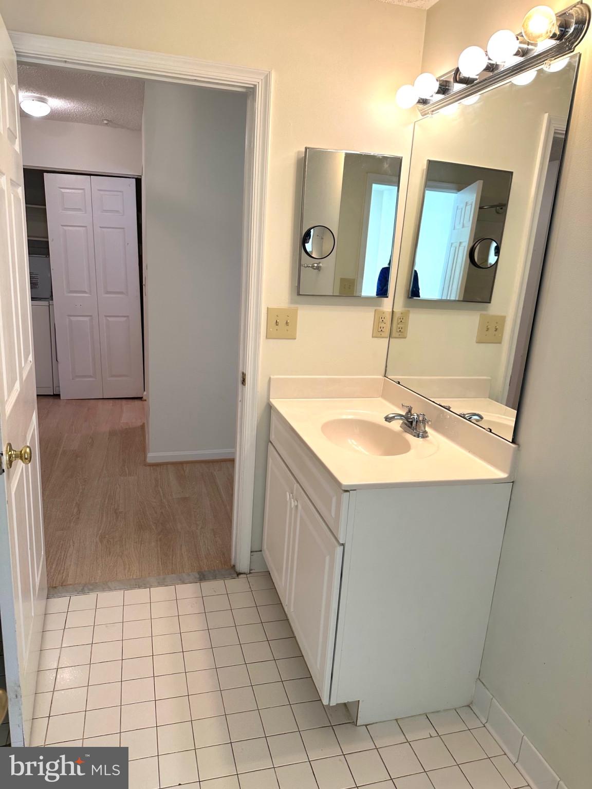 DECOVERLY - Residential