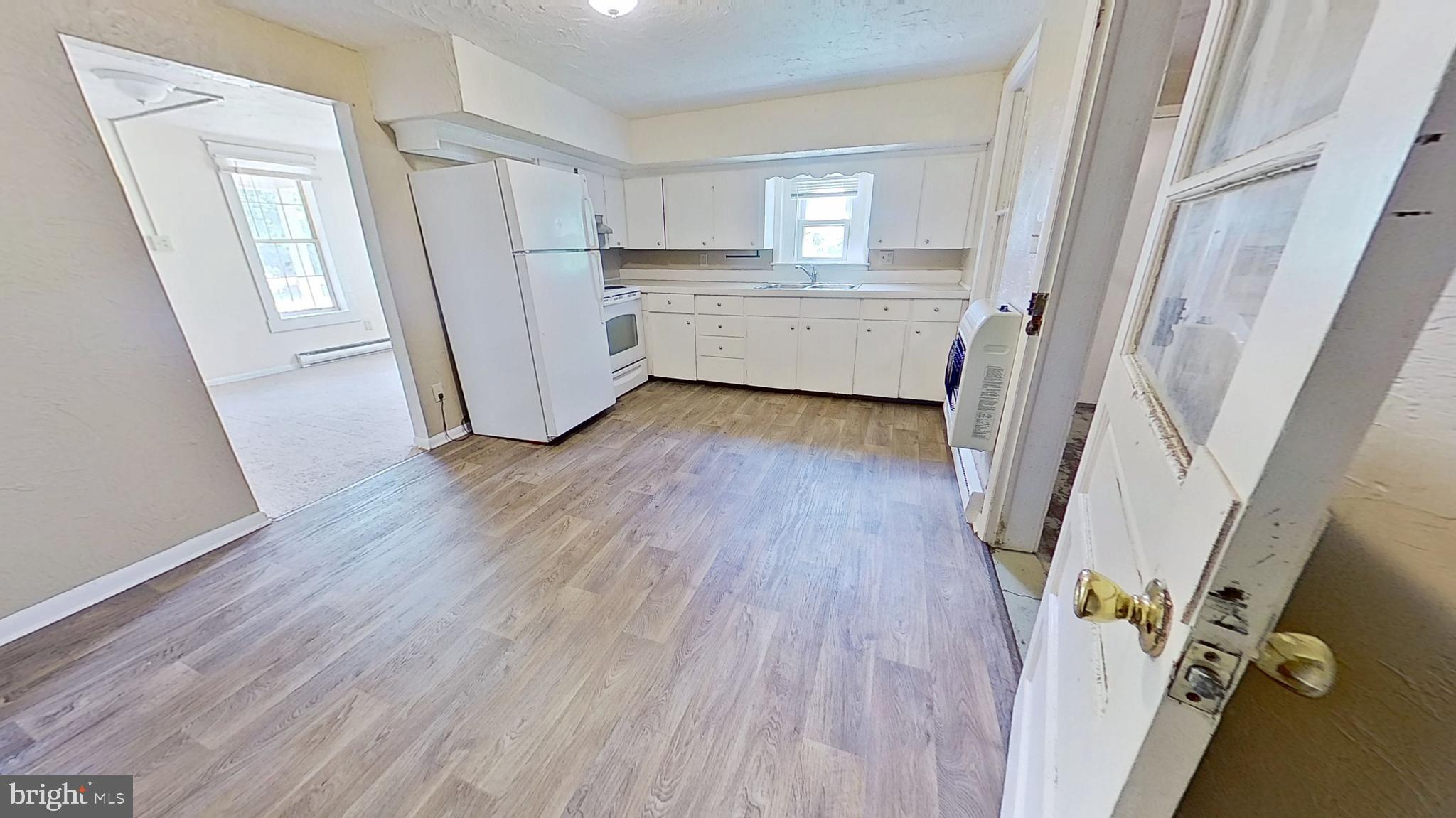 WINDSOR TWP - Residential Lease