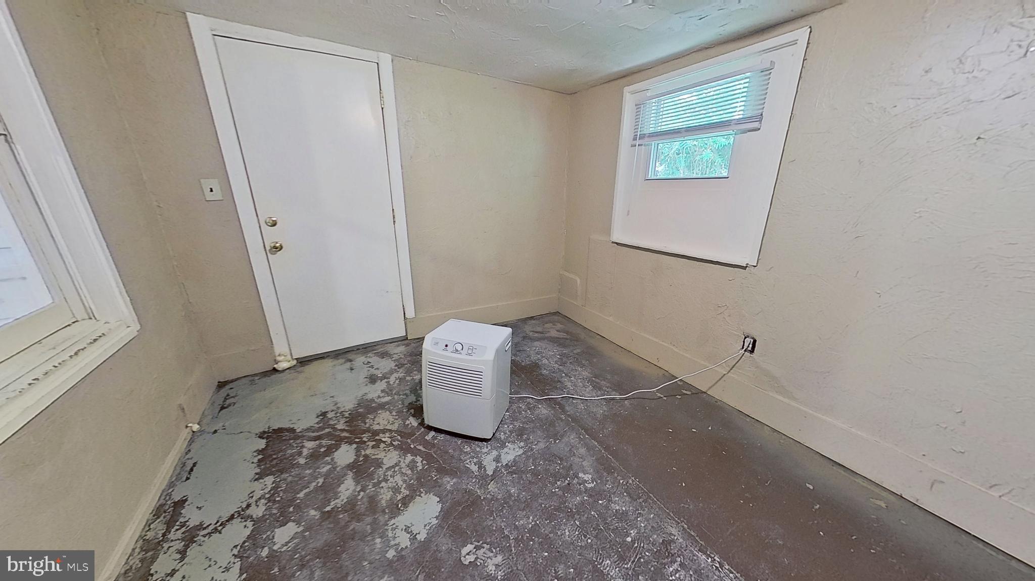 WINDSOR TWP - Residential Lease