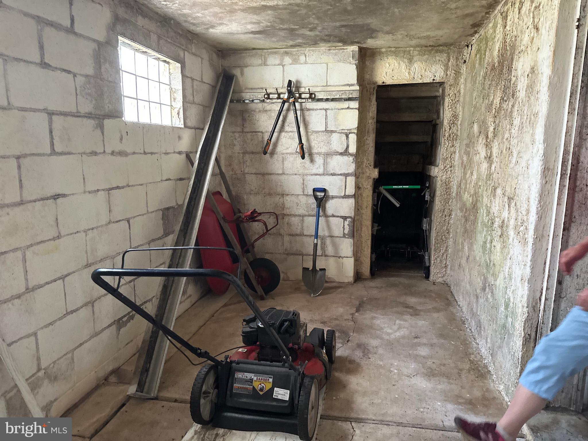 ROSEDALE FARMS - Residential