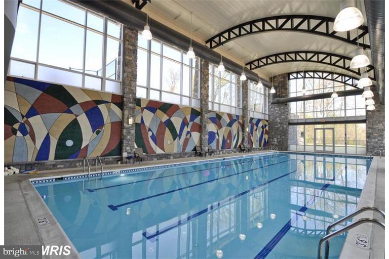 POTOMAC CLUB - Residential