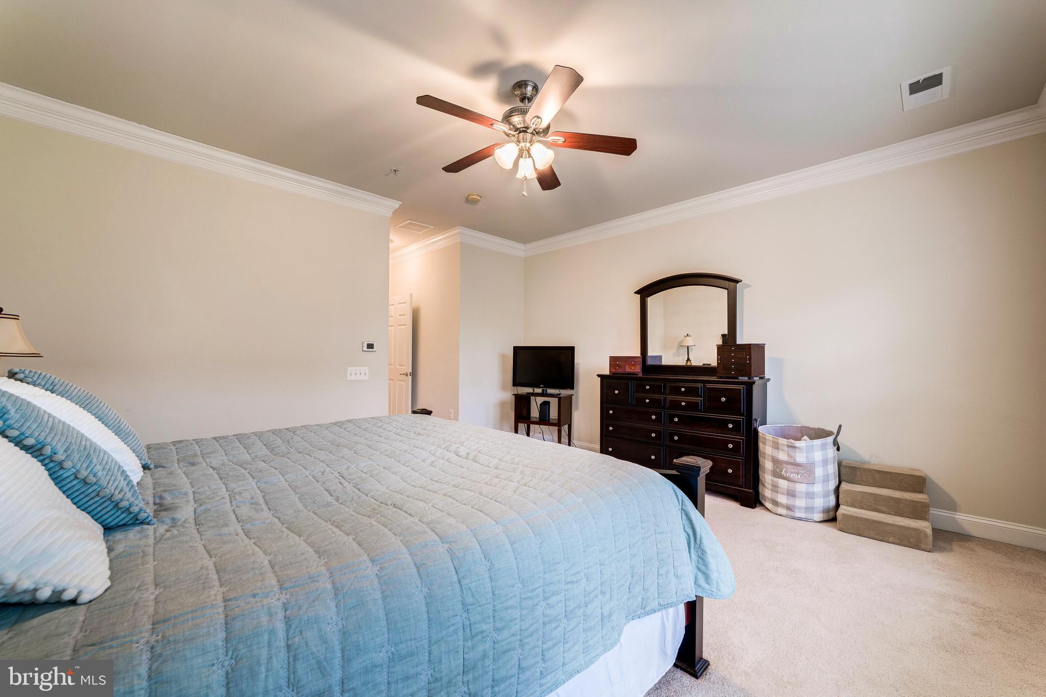 POTOMAC CLUB - Residential