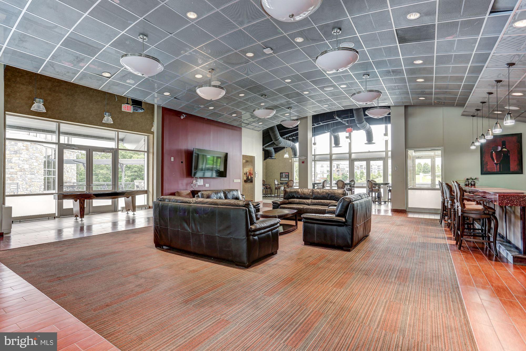 POTOMAC CLUB - Residential