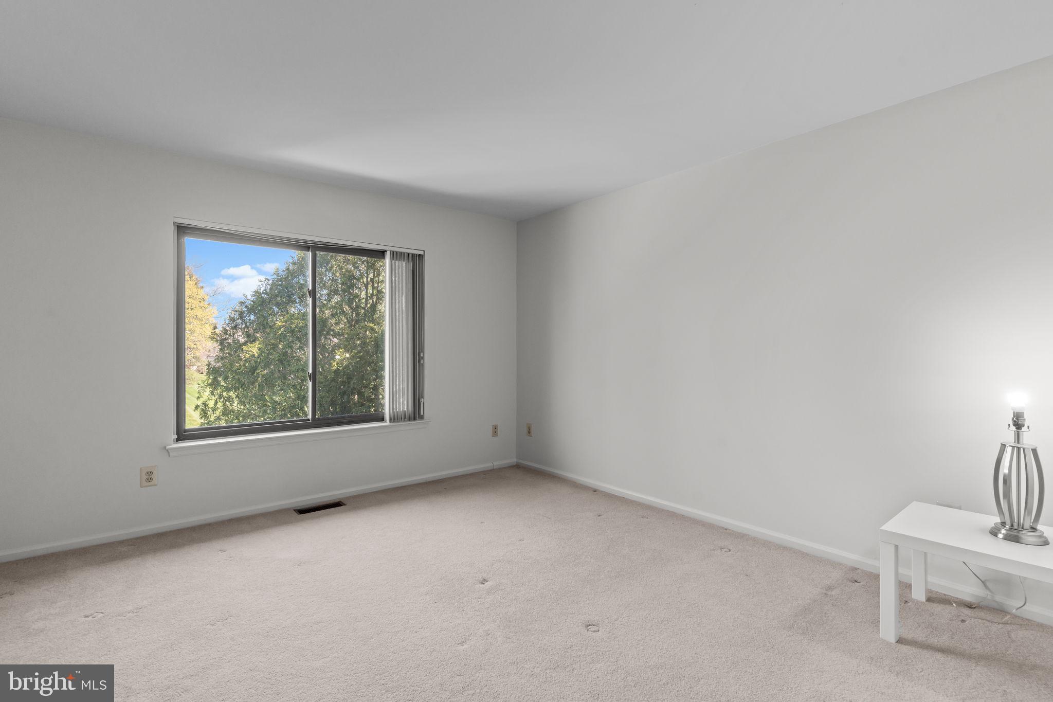 YARDLEY CORNERS - Residential