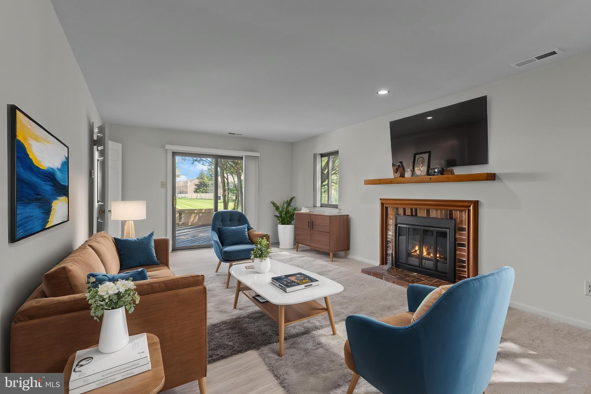 YARDLEY CORNERS - Residential