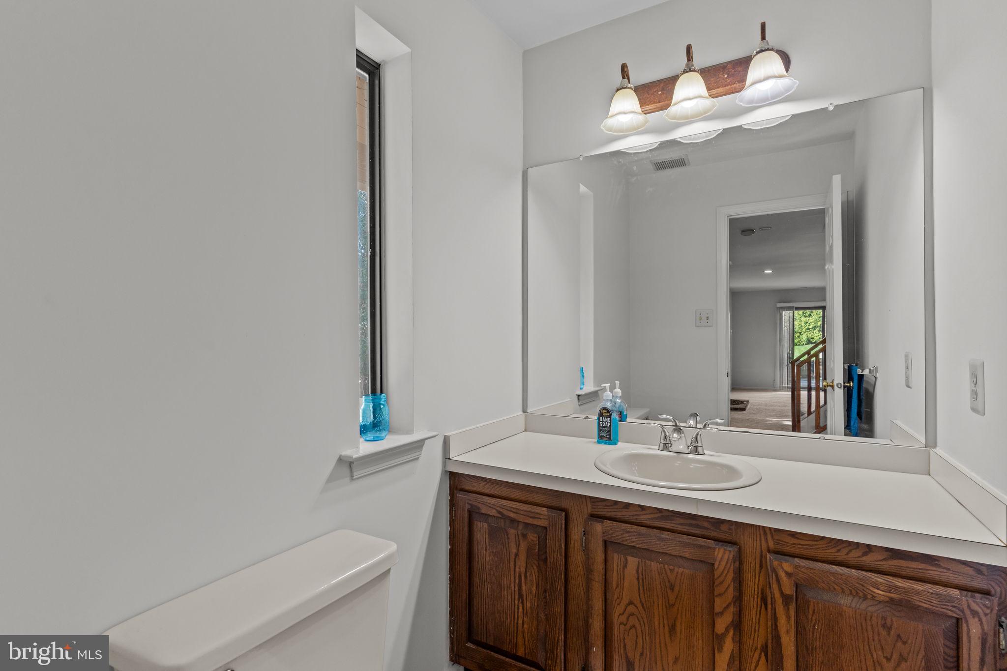 YARDLEY CORNERS - Residential