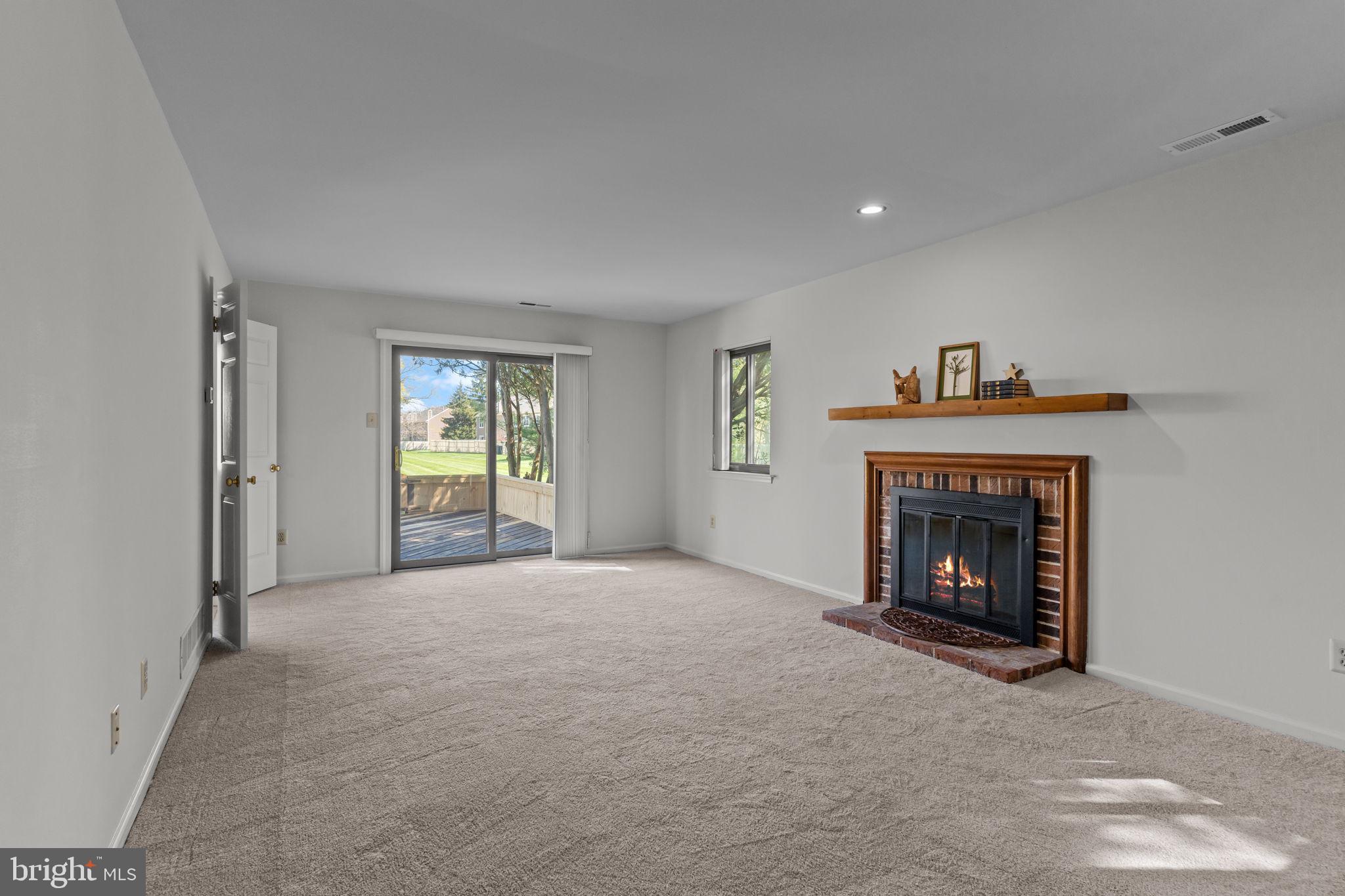 YARDLEY CORNERS - Residential