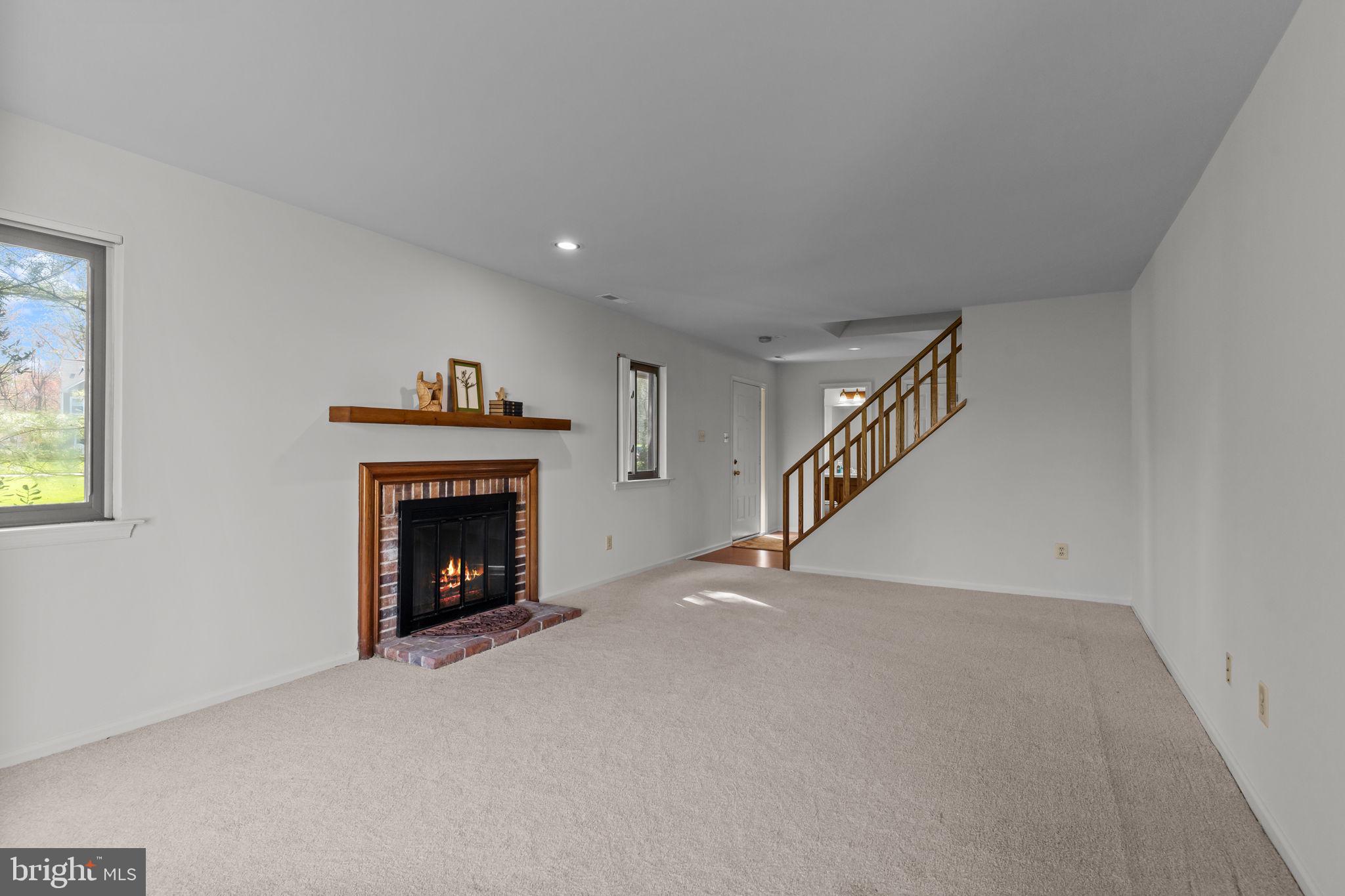 YARDLEY CORNERS - Residential