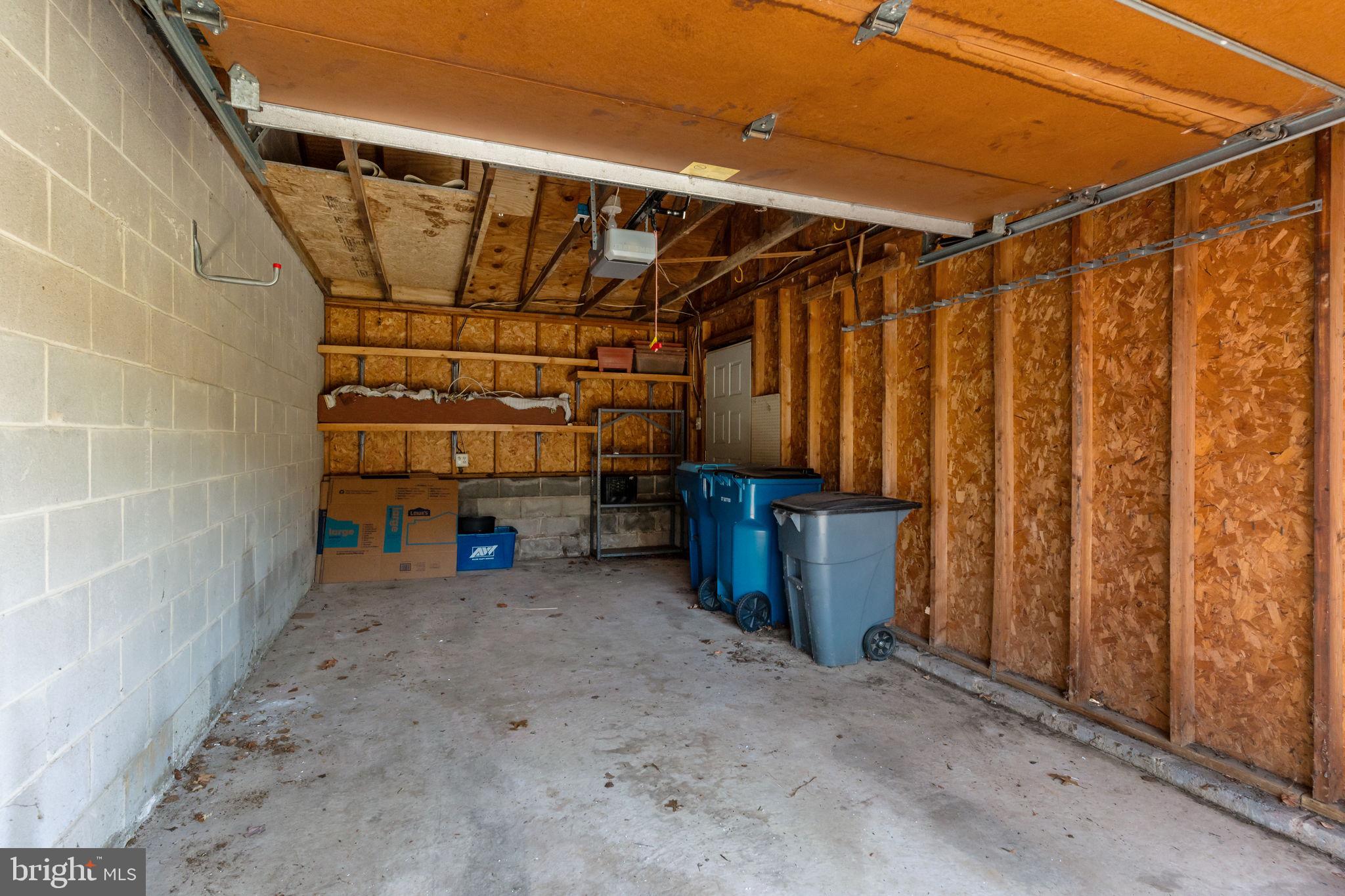 YARDLEY CORNERS - Residential