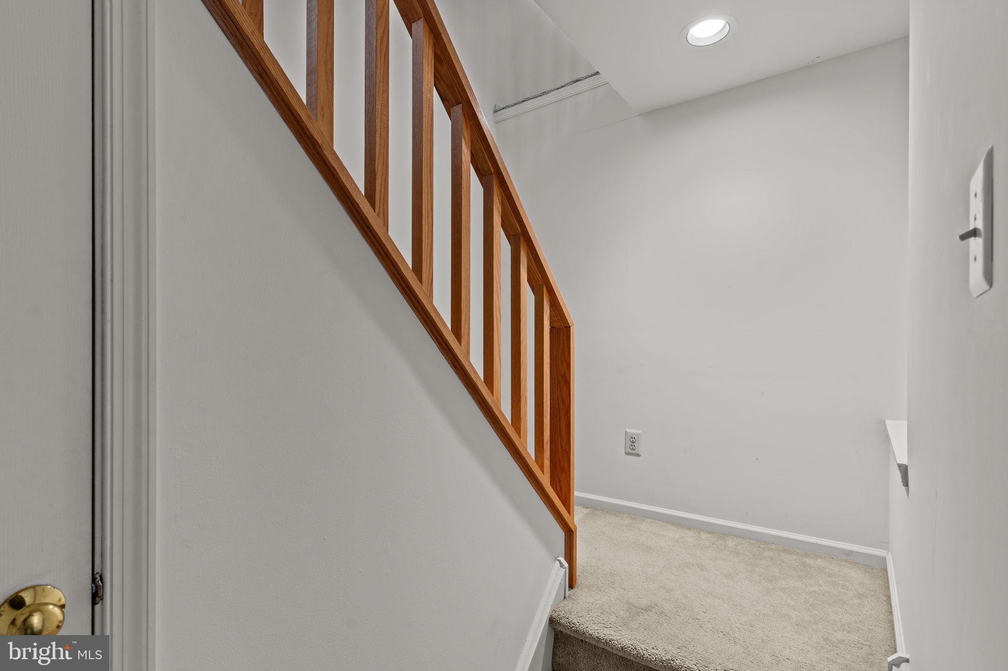 YARDLEY CORNERS - Residential