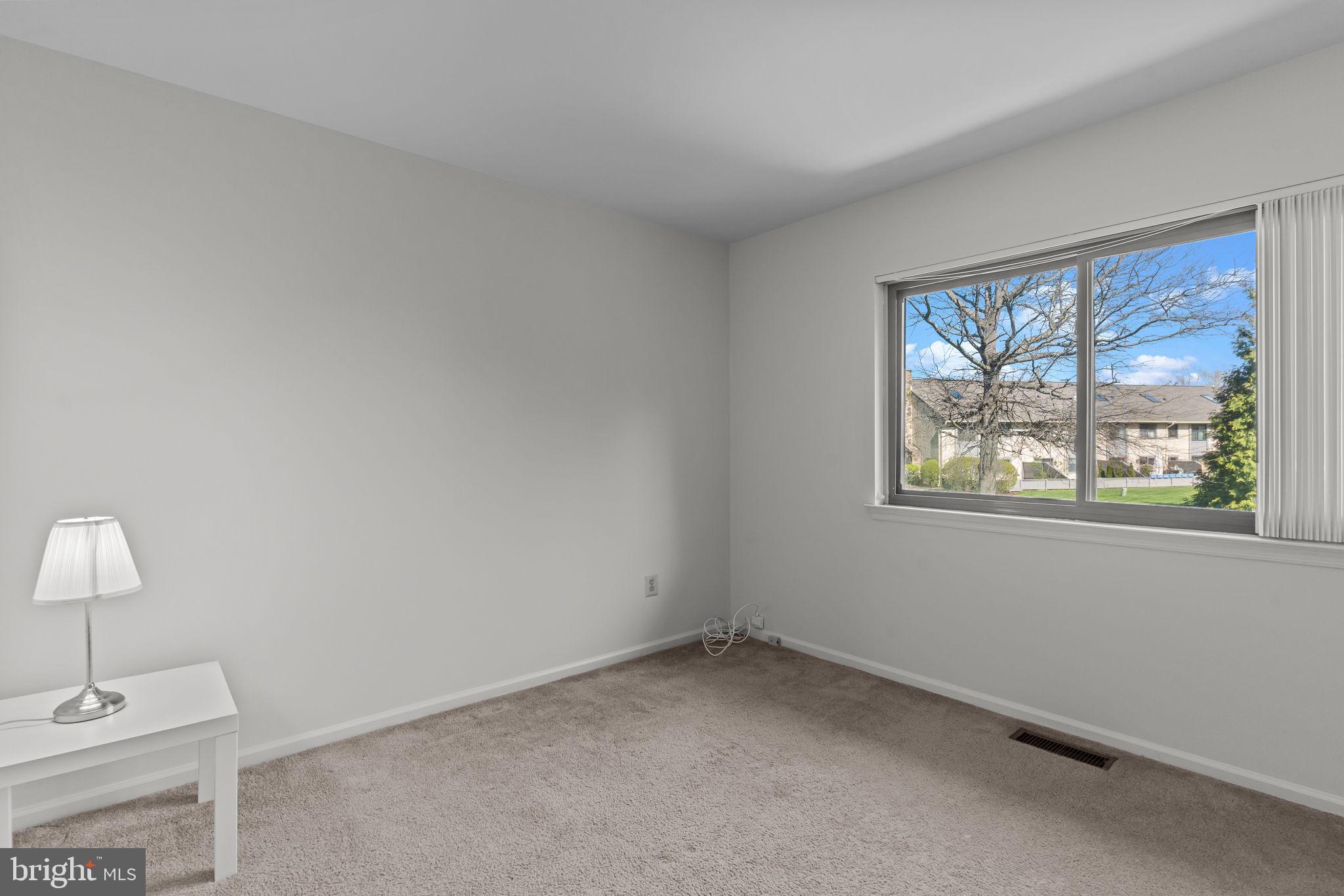 YARDLEY CORNERS - Residential