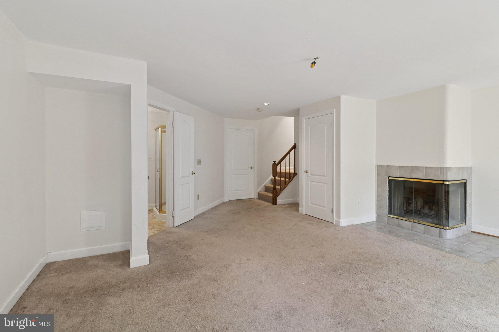 PENDERBROOK - Residential