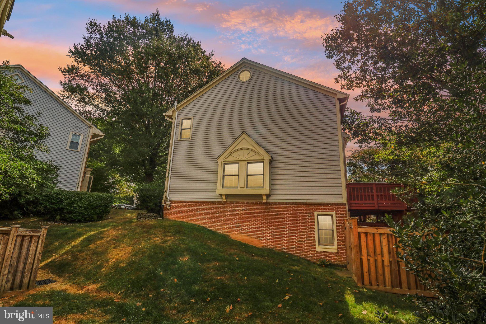 PENDERBROOK - Residential