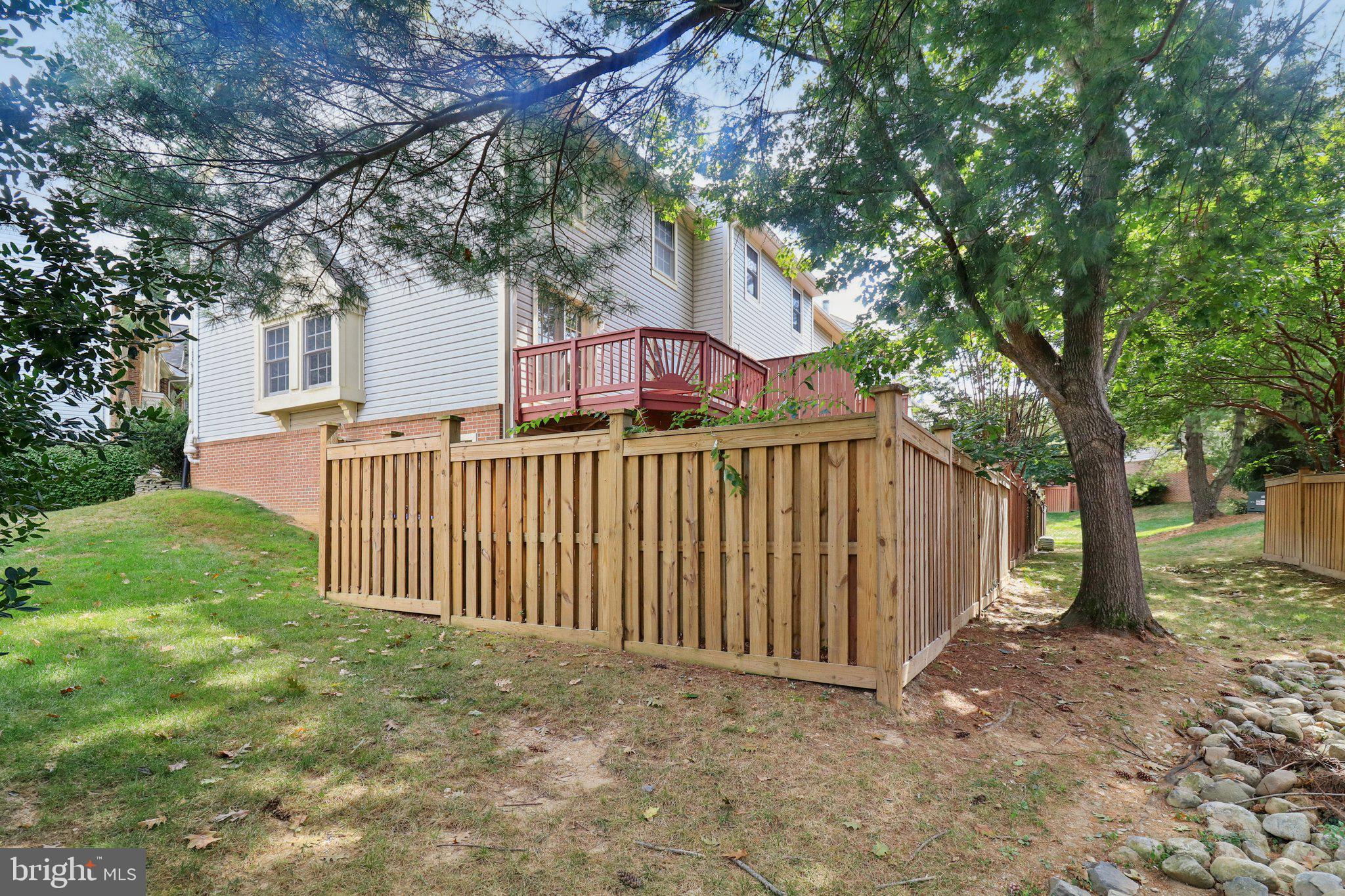 PENDERBROOK - Residential