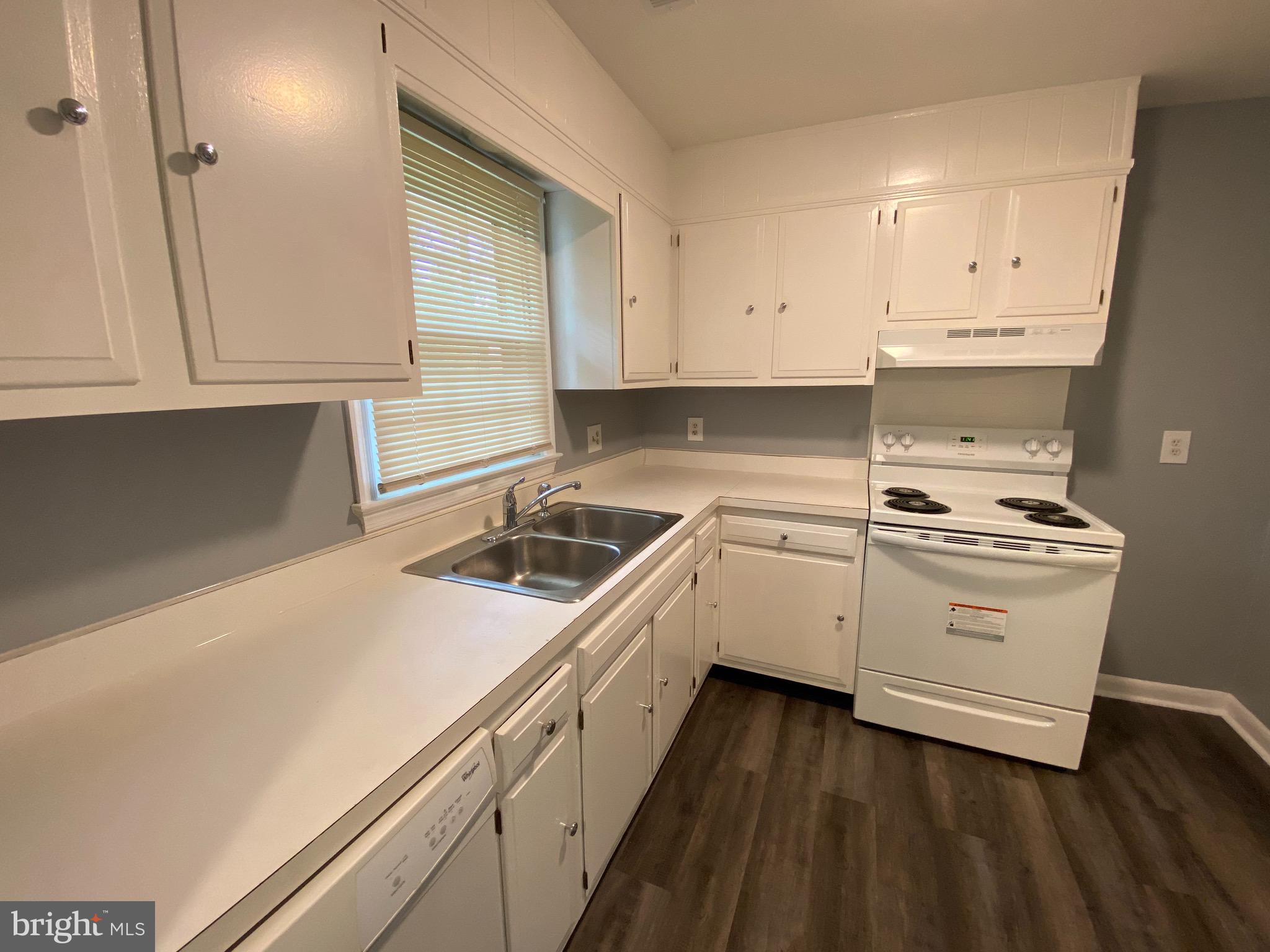 JACKSON PARK - Residential Lease