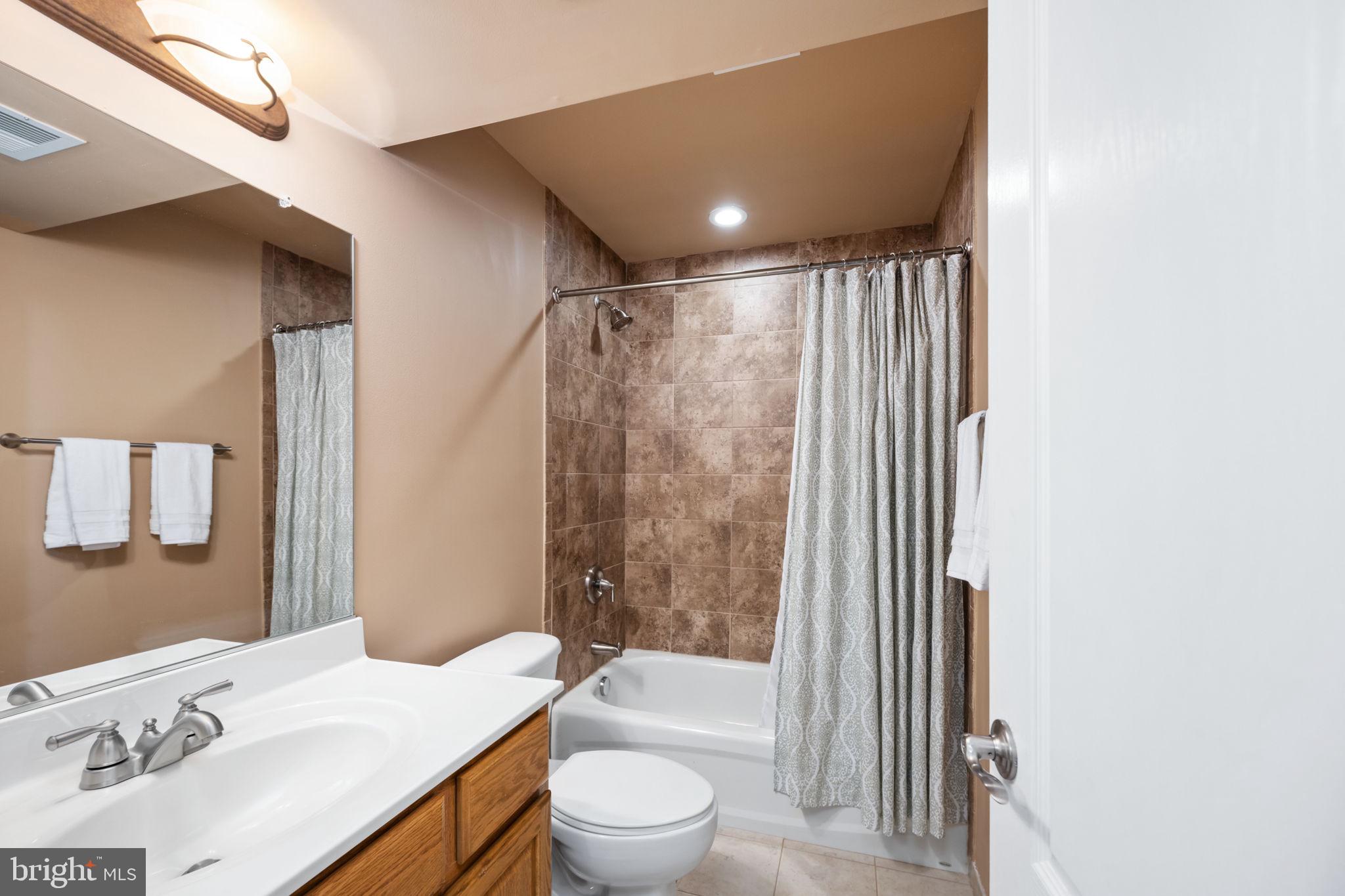 AUGUSTINE NORTH - Residential