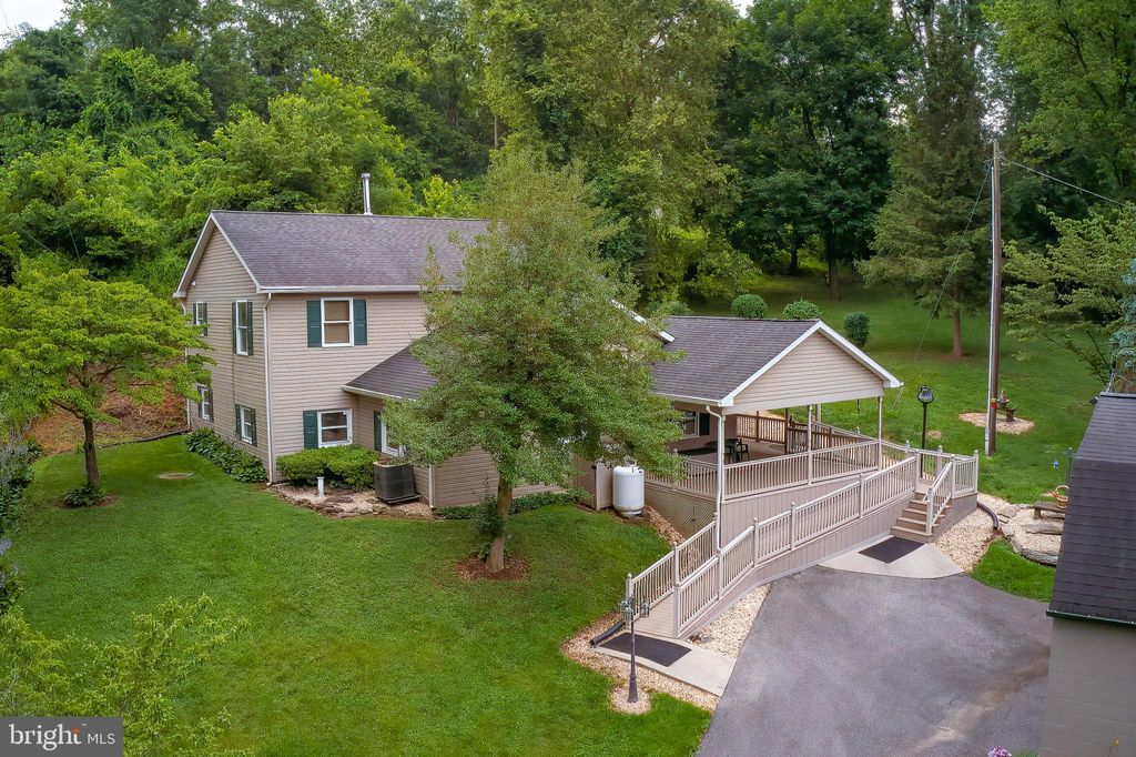 Photo of 228 BRENNEMAN RD, LANCASTER, PA 17603 (MLS # PALA2037310)