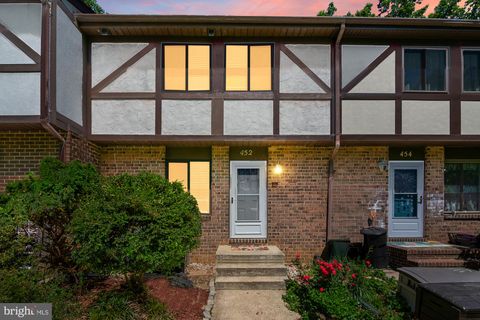 Townhouse For Sale - 452 Knottwood Court<br/> ARNOLD, MD 21012