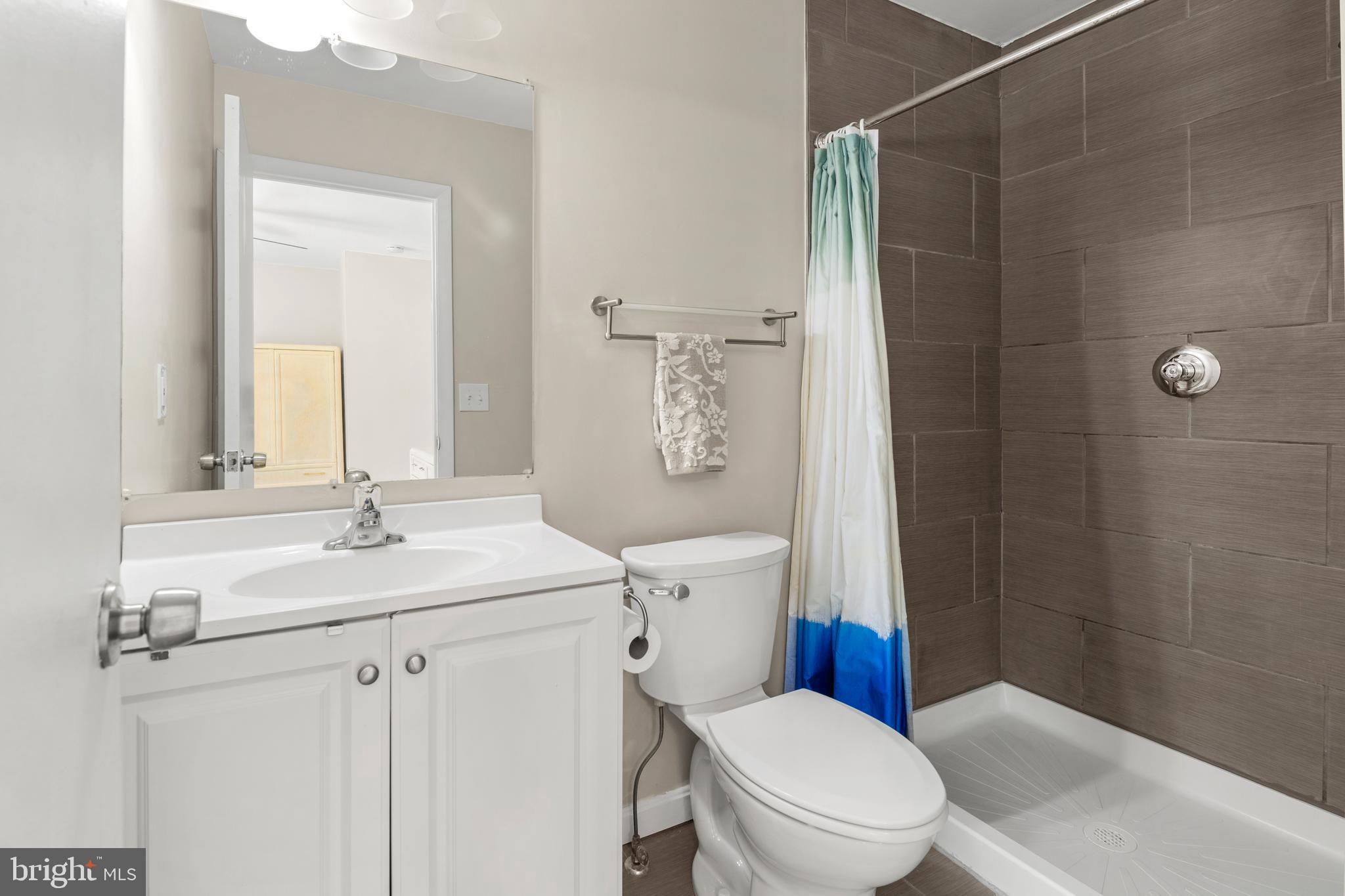 KIMBERLY WOODS VILLAGE - Residential