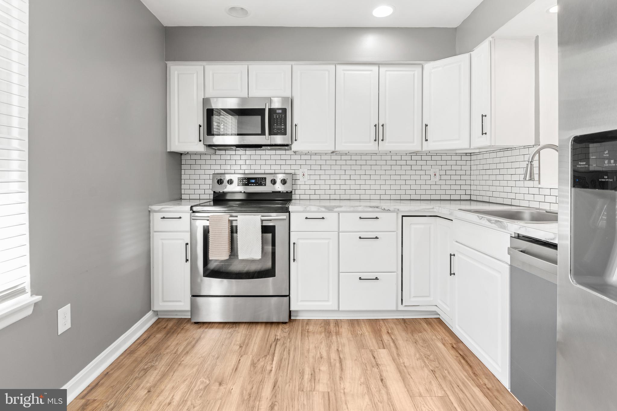 KIMBERLY WOODS VILLAGE - Residential
