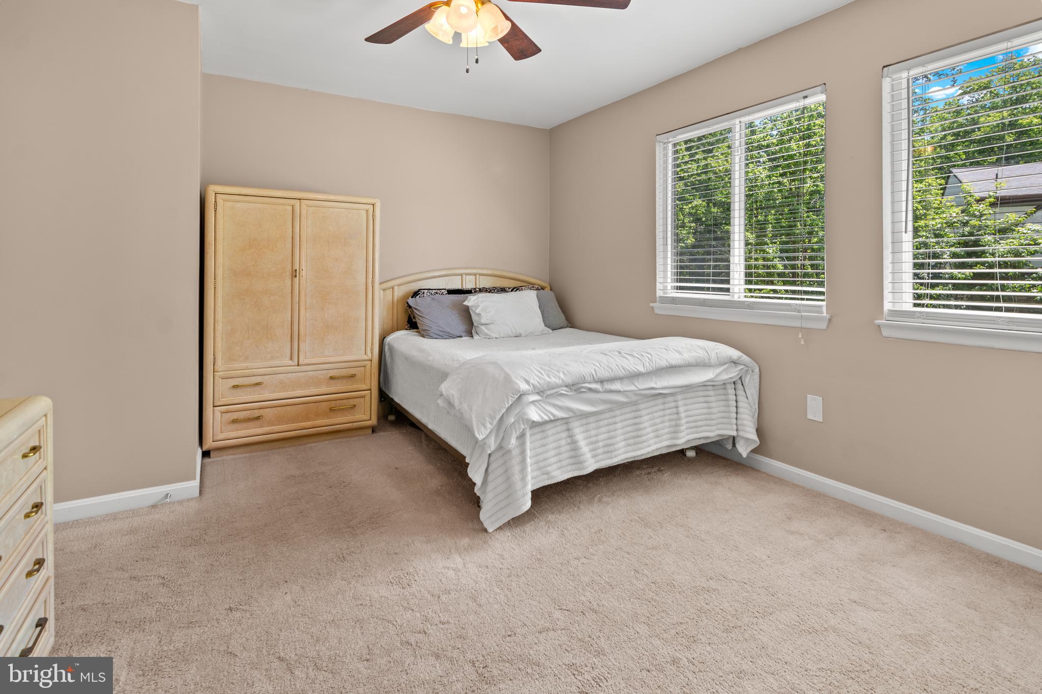 KIMBERLY WOODS VILLAGE - Residential