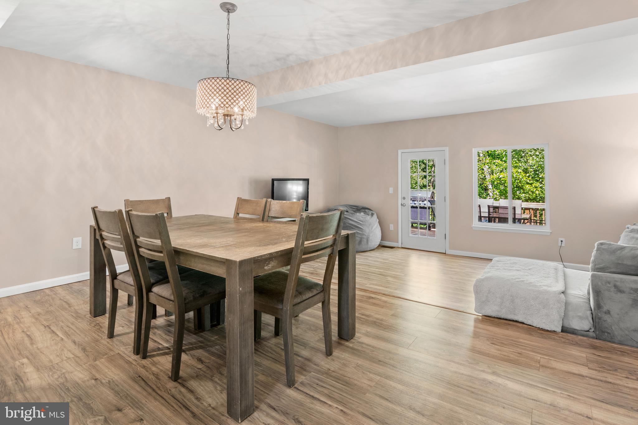 KIMBERLY WOODS VILLAGE - Residential