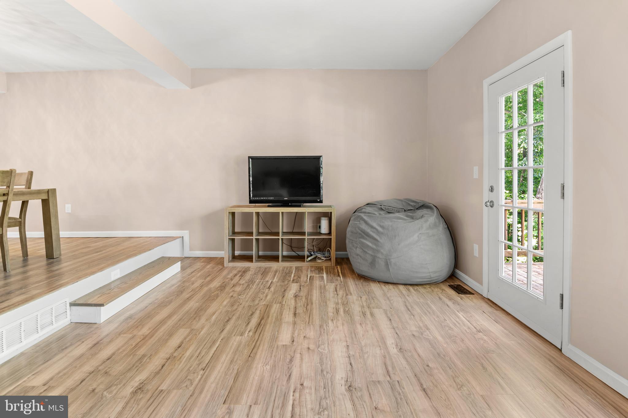 KIMBERLY WOODS VILLAGE - Residential